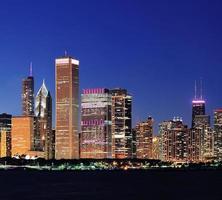 Chicago skyline in de schemering foto