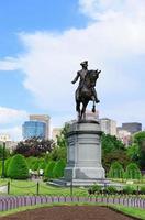 boston, ma, 2011 - boston common park en skyline foto