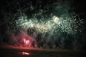 een zicht op een vuurwerkshow op Blackpool Pleasure Beech foto