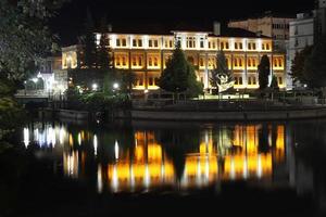 porsuk rivier in eskisehir, turkije foto