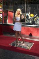 los angeles 15 nov - christina aguilera bij de Hollywood walk of fame ster ceremonie voor christina aguilera in hard rock cafe sidewalk, hollywood en highland op 15 november 2010 in los angeles, ca foto