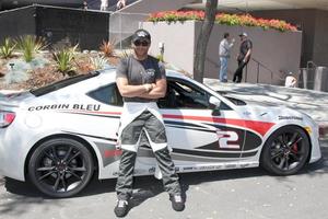 los angeles, 11 apr - corbin bleu op de kwalificatiedag van de pro celeb race 2014 bij de Grand Prix van Long Beach op 11 april 2014 in Long Beach, ca foto