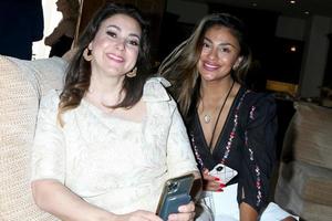 los angeles 25 sep - kim sarubbi, nohemi perez op het catalina filmfestival vip-feest 2021 op een privélandgoed op 25 september 2021 in avalon, ca foto