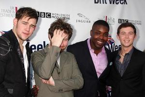 los angeles, 26 april - james durbin, casey abrams, jacob lusk, scotty mccreery aankomst op de 5e jaarlijkse britweek launch party in de residentie van de britse consul-generaal op 26 april 2011 in los angeles, ca foto