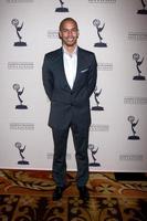 los angeles, 13 jun - bryton james arriveert bij de receptie van de Emmy-genomineerden overdag, gepresenteerd door atas tijdens de montage beverly hills op 13 juni 2013 in beverly hills, ca. foto