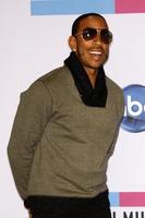 los angeles 20 november - chris bridges, ook bekend als ludacris in de perskamer bij de 2011 american music awards in nokia theater op 20 november 2011 in los angeles, ca foto