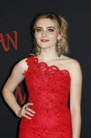 los angeles 9 maart - meg donnelly bij de mulan-première in het dolby theater op 9 maart 2020 in los angeles, ca foto