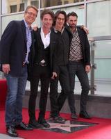 los angeles, 9 mei - doug davidson, richard marx, rick springfield, jasonthompson bij de rick springfield hollywood walk of fame star ceremonie op hollywood blvd op 9 mei 2014 in los angeles, ca foto