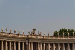 gebouwen in vaticaan, de heilige stoel in rome, italië. onderdeel van de Sint-Pietersbasiliek. foto