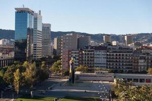 gevels van gebouwen van groot architectonisch belang in de stad barcelona - spanje foto