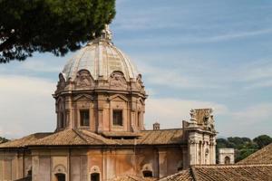 grote kerk in het centrum van Rome, Italië. foto