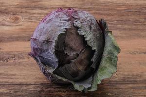 natuurlijke rijpe biologische violette kool foto