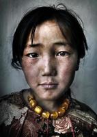 Mongools meisje portret onschuldige cultuur armoede concept