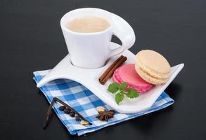 koffie met bitterkoekjes foto