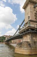 kettingbrug van boedapest, hongarije foto