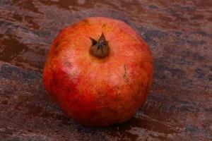 rijpe smakelijke granaatappel foto