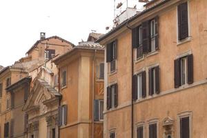 Rome, Italië. typische architectonische details van de oude stad foto