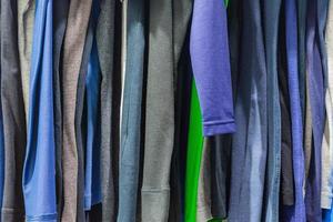 kleding van verschillende kleuren foto