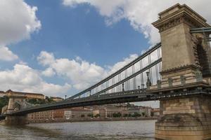 kettingbrug van boedapest, hongarije foto