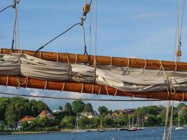 de stad eckernfoerde aan de Oostzee foto