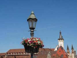 de stad würzburg aan de rivier de Main foto