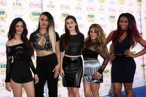 los angeles, 10 aug - vijfde harmonie bij de teen choice awards 2014 perskamer in het heiligdom auditorium op 10 augustus 2014 in los angeles, ca. foto