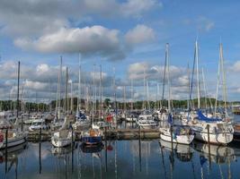 de stad eckernfoerde aan de Oostzee foto