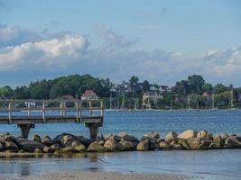 de stad eckernfoerde aan de Oostzee foto