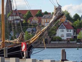 de stad eckernfoerde aan de Oostzee foto