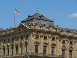 de stad würzburg aan de rivier de Main foto