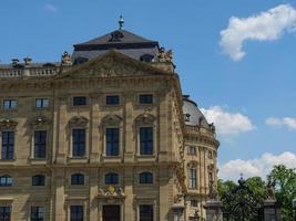 de stad würzburg aan de rivier de Main foto