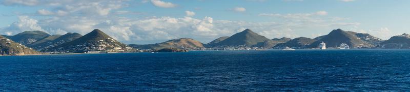 op weg met een cruiseschip naar philipsburg st. maarten foto