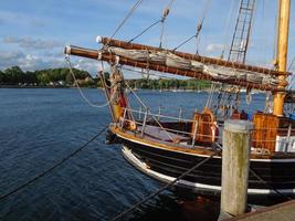 de stad eckernfoerde aan de Oostzee foto