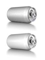 aluminium wit kan mockup geïsoleerd op een witte achtergrond. Model van 330 ml aluminium frisdrankblikje foto