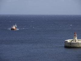 de stad valetta op het eiland malta foto