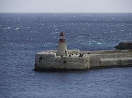 de stad valetta op het eiland malta foto