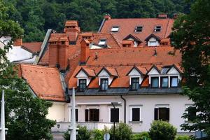 pannendaken van de stad ljubljana, de hoofdstad van slovenië. foto