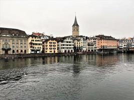 een uitzicht over Zürich in Zwitserland foto