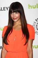 los angeles, 11 maart - hannah simone arriveert op het nieuwe meisje paleyfest-evenement in het saban-theater op 11 maart 2013 in los angeles, ca foto