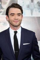 los angeles, 20 aug - jamie blackley bij de if i stay première in tcl chinese theater op 20 augustus 2014 in los angeles, ca foto