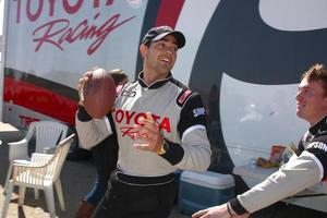 Los Angeles, 23 maart - Jesse Metcalfe bij de 37e jaarlijkse Toyota Pro Celebrity Race-training op de Willow Springs International Speedway op 23 maart 2013 in Rosamond, CA exclusieve foto