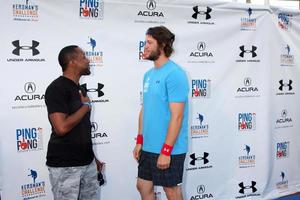 los angeles, 4 sep - jaleel white, clayton kershaw bij het ping pong 4 purpose liefdadigheidsevenement in het dodger stadium op 4 september 2014 in los angeles, ca foto