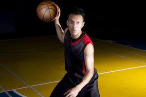 Aziatische basketbalspeler foto