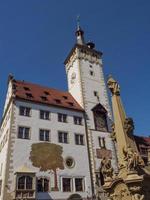 de stad würzburg aan de rivier de Main foto