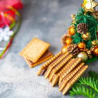 kerstmis koekjes nieuwjaar zoet dessert huis vakantie sfeer maaltijd eten snack op tafel kopieer ruimte voedsel achtergrond foto