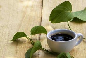 koffie in een witte kop foto