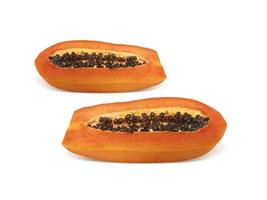 de helft van rijp papaya fruit met zaden geïsoleerd op een witte achtergrond foto