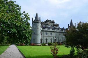 stenen torentjes en torens bij het kasteel van Inveraray foto