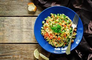 salade met bulgur en groenten, tabouleh