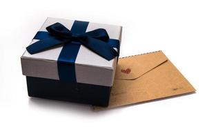 geschenkdoos en envelop